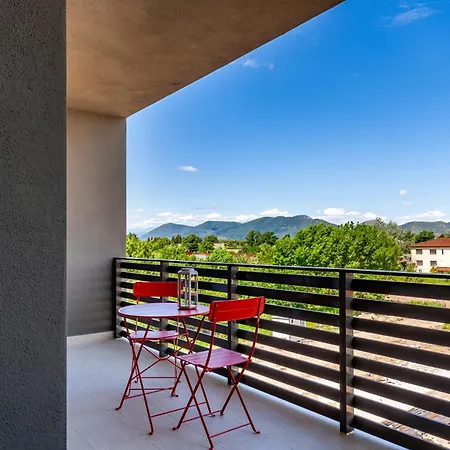 Ltapartments -bilocale Con Parcheggio A 10 Minuti Dalla Torre Διαμέρισμα